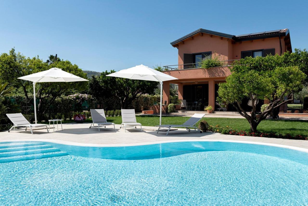 Le Monachelle Luxury Bed and Breakfast Έμπολι Εξωτερικό φωτογραφία