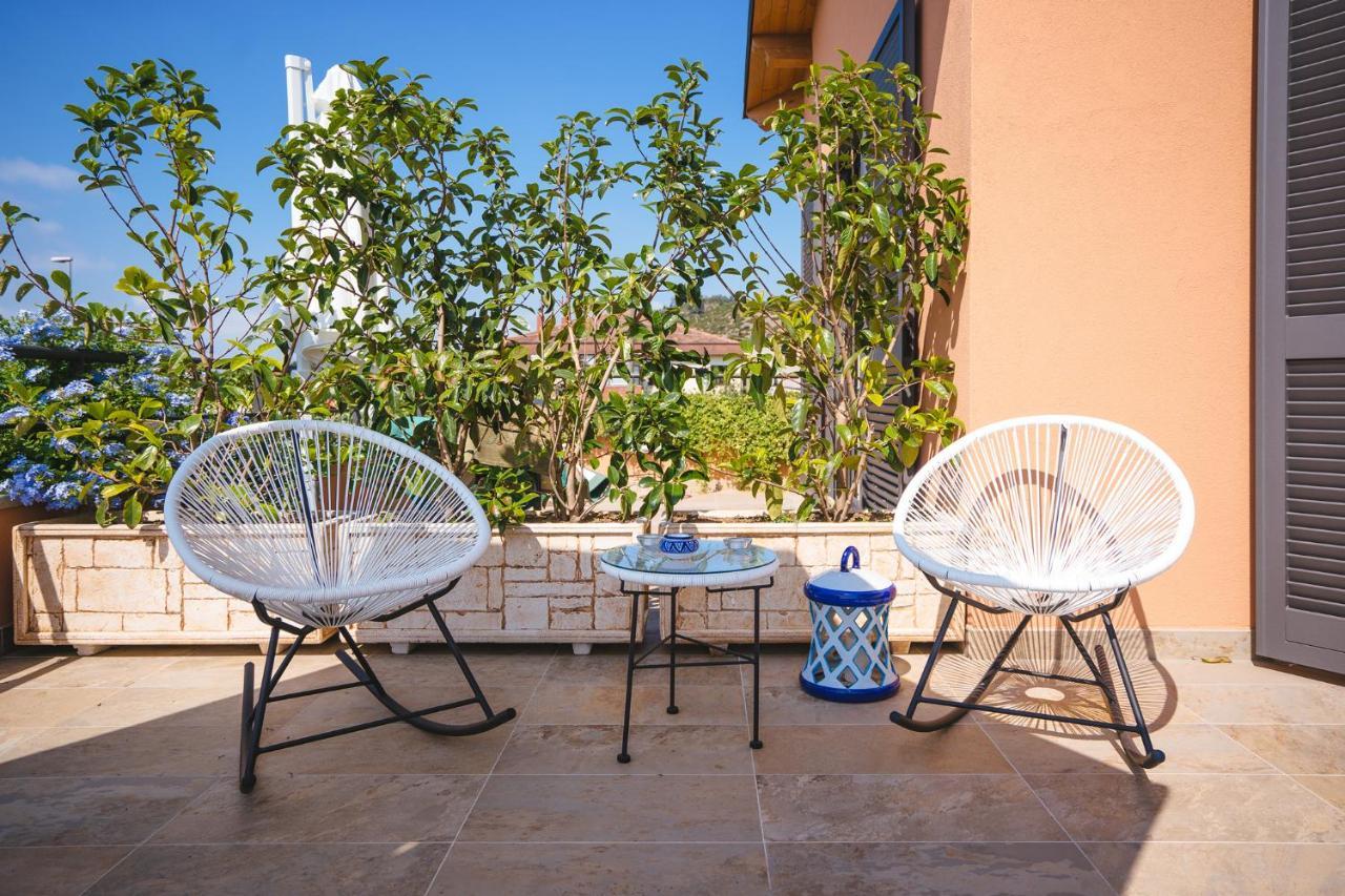 Le Monachelle Luxury Bed and Breakfast Έμπολι Εξωτερικό φωτογραφία