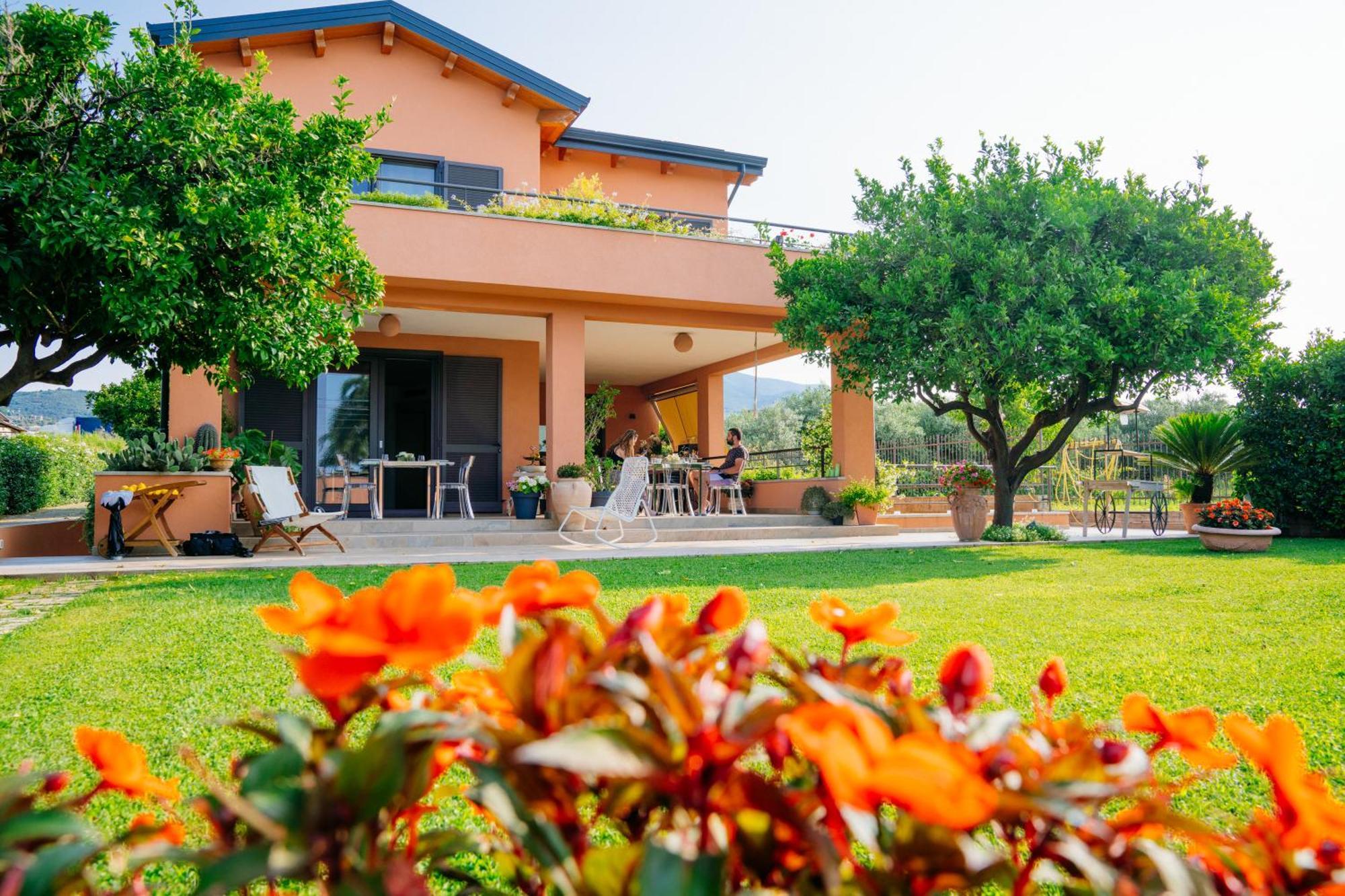 Le Monachelle Luxury Bed and Breakfast Έμπολι Εξωτερικό φωτογραφία