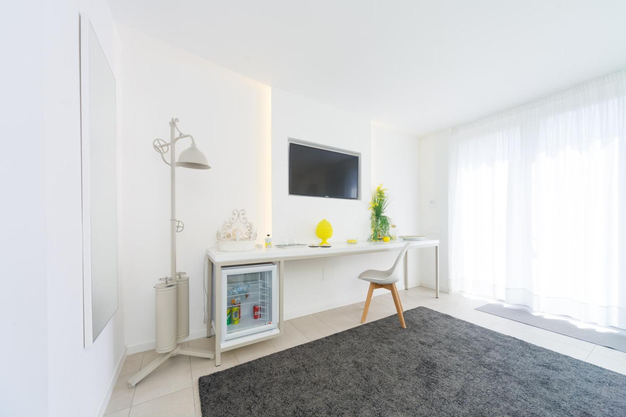 Le Monachelle Luxury Bed and Breakfast Έμπολι Εξωτερικό φωτογραφία